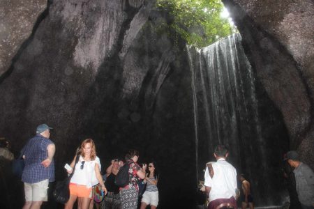 waterfall-trekking-02